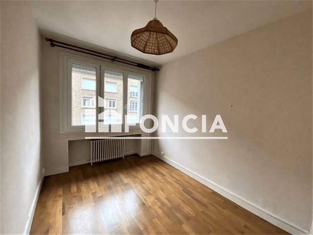 Appartement à louer, 81m², Flers