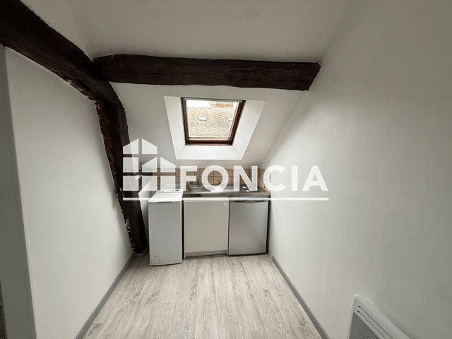 Appartement à louer, 25m², Charleville-Mézières
