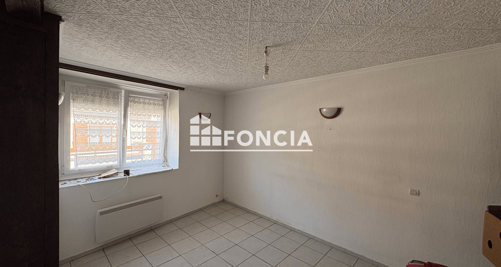 Maison à vendre, 77m², Dollon
