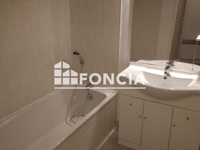 Appartement à louer, 66m², Le Luc