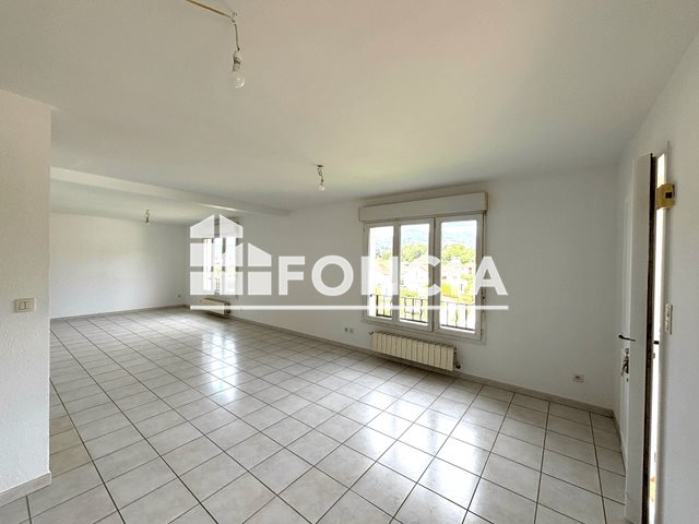 Maison à louer, 98m², La Buisse