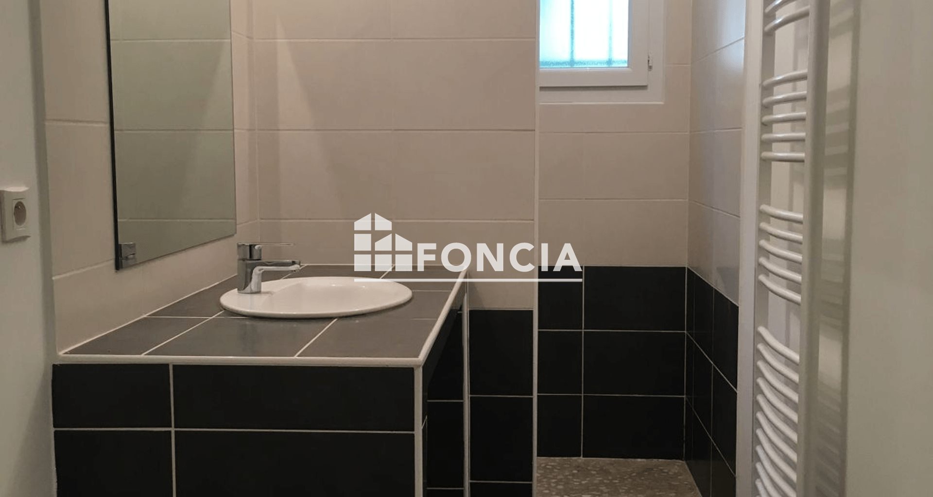 Maison à louer, 62m², Uchaux