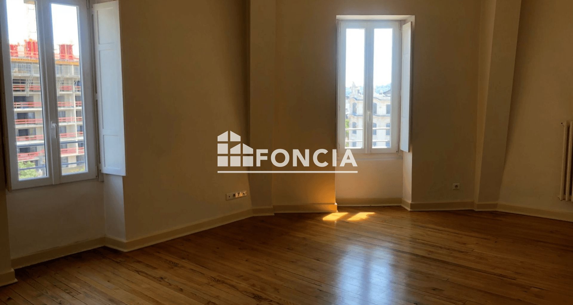 Appartement à louer, 84m², Valence