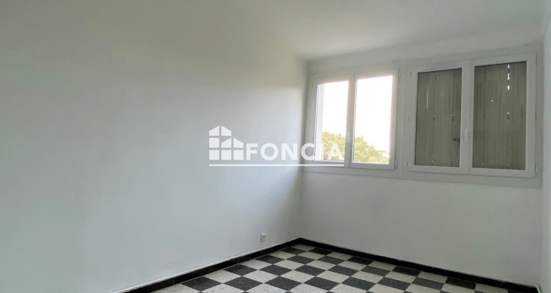 Appartement à louer, 84m², Villeneuve-lès-Avignon