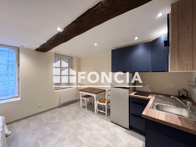 Appartement à louer, 21m², Charleville-Mézières