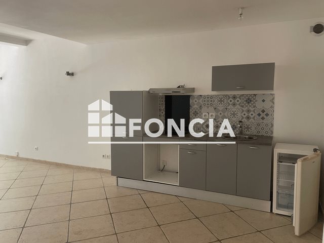 Appartement à louer, 57m², Garéoult