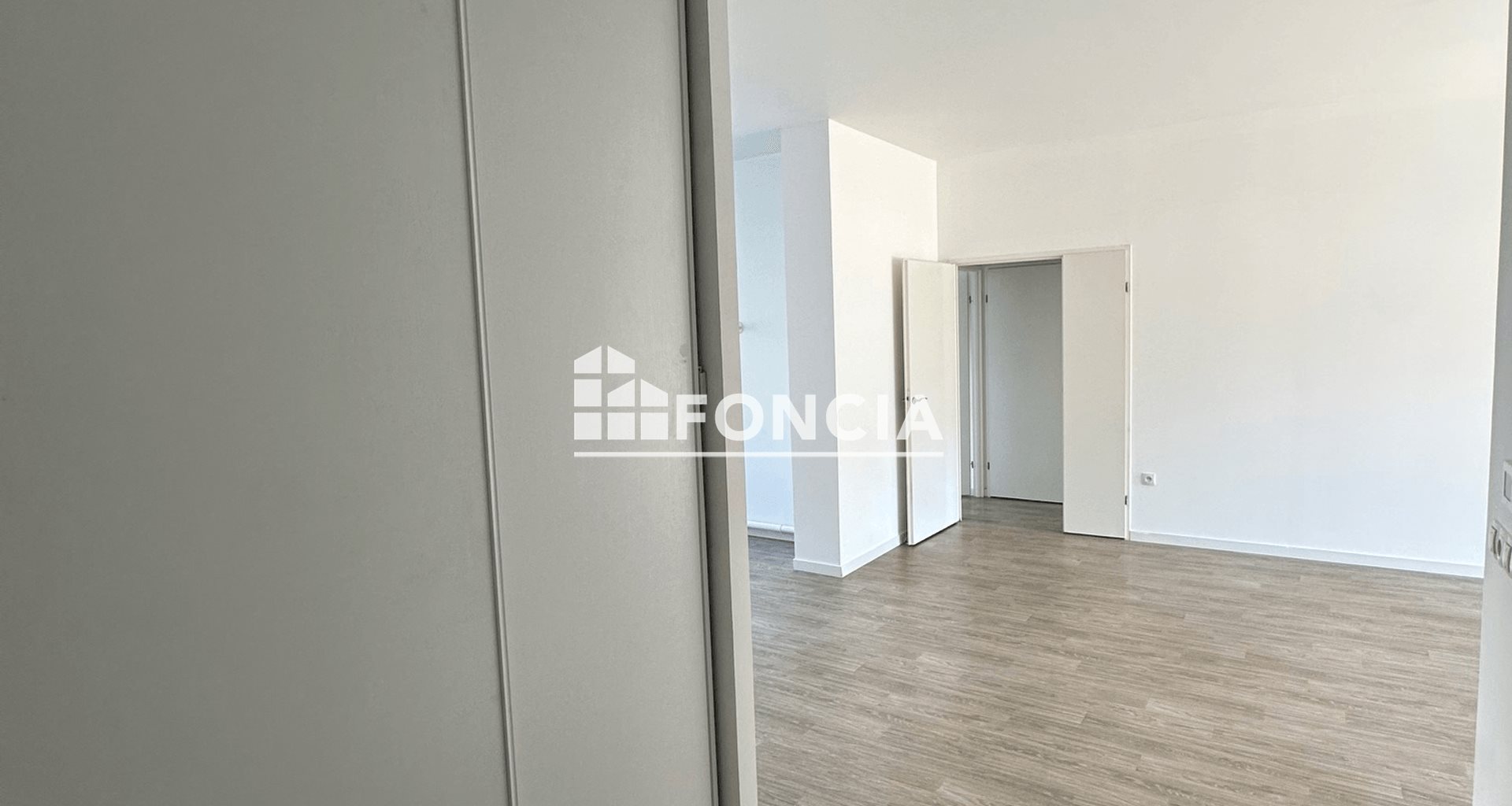 Appartement à louer, 65m², Louvres