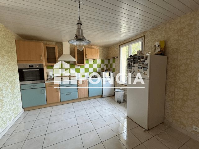 Maison à louer, 84m², Plonéour-Lanvern