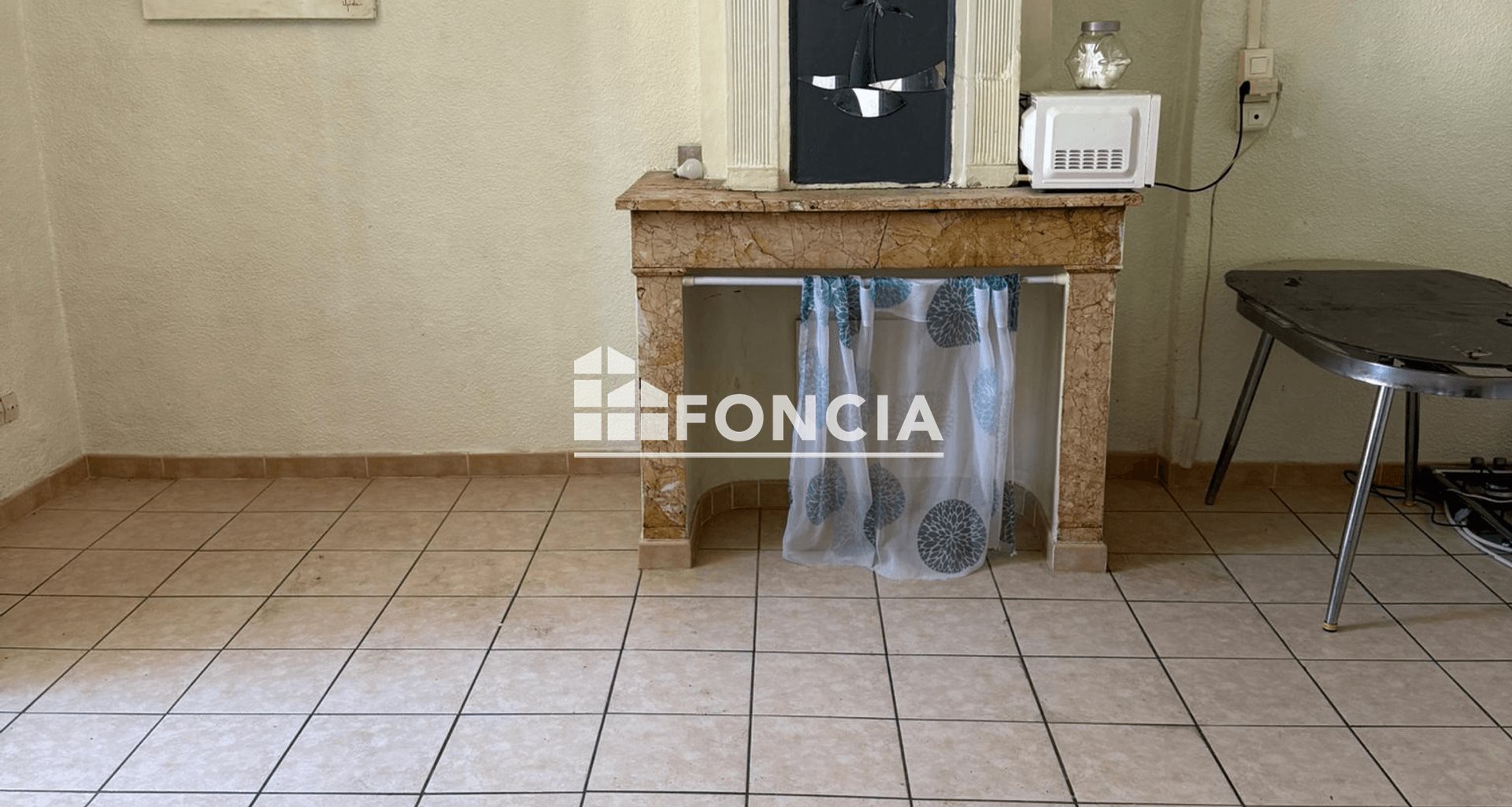 Appartement à vendre, 25m², Saint-Mitre-les-Remparts