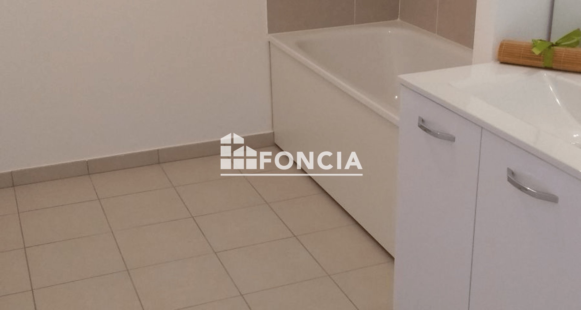 Appartement à louer, 65m², Persan