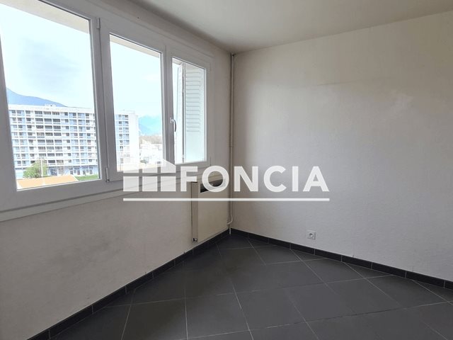 Appartement à louer, 30m², Sassenage