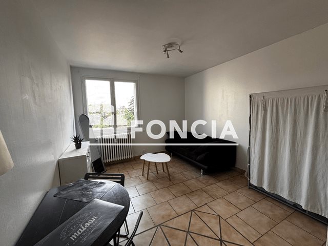 Appartement à louer, 17m², Agen
