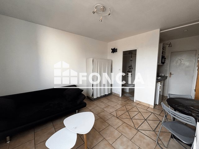 Appartement à louer, 17m², Agen
