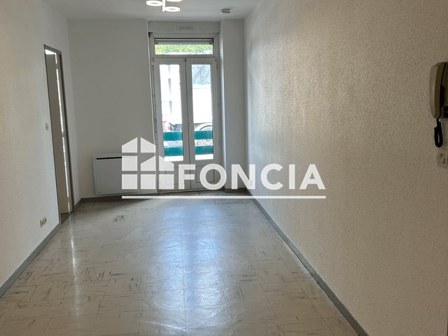 Appartement à louer, 36m², Guipel