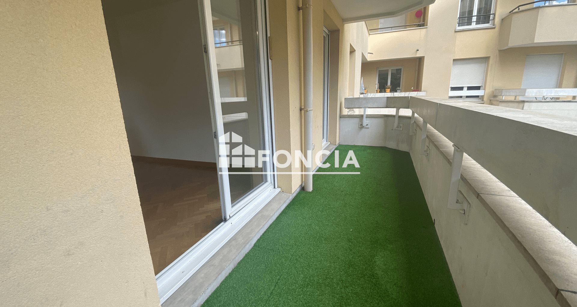 Appartement à louer, 62m², Châtillon