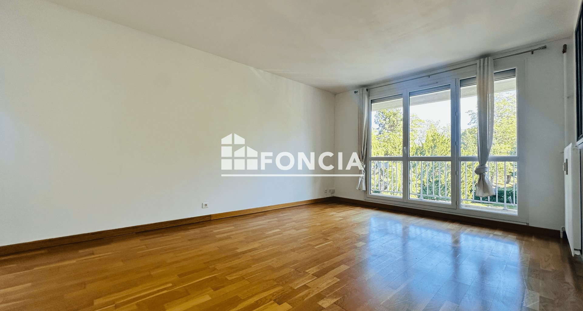 Appartement à louer, 79m², Margency