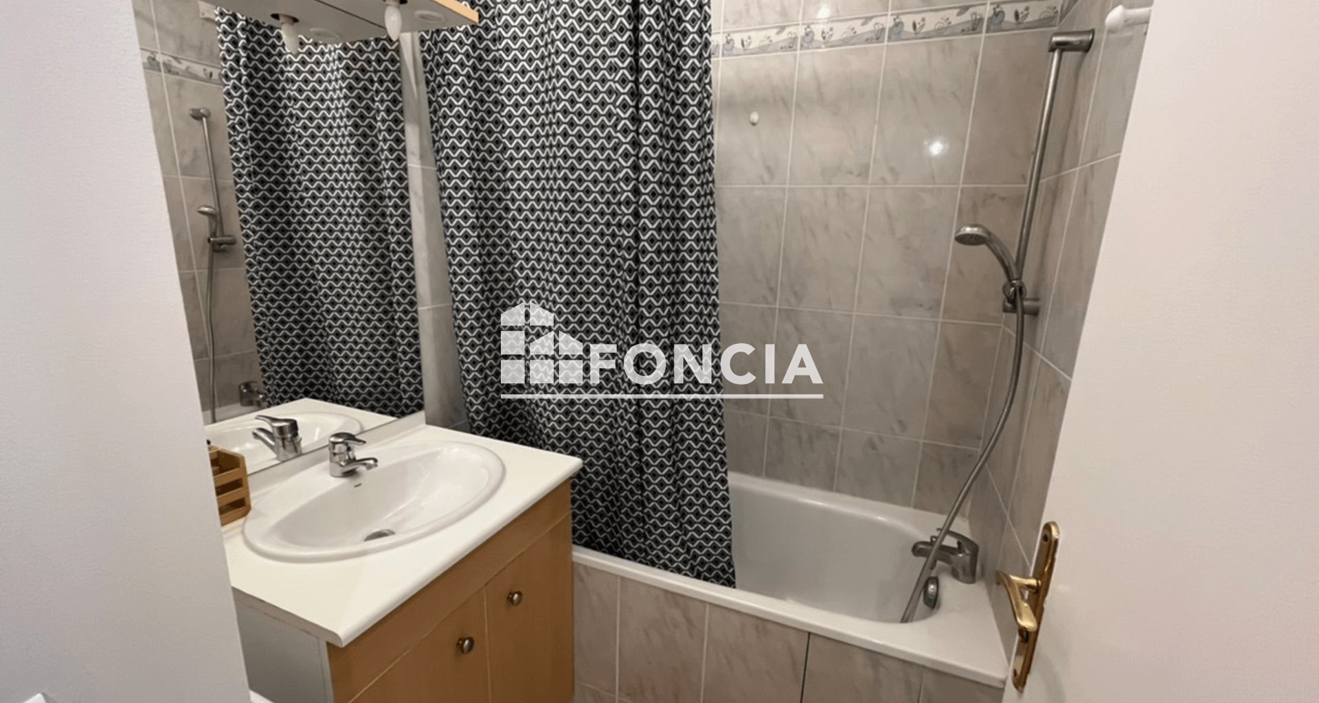 Appartement à louer, 28m², Étampes