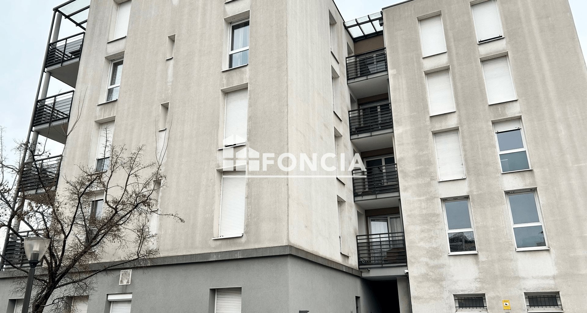 Appartement à louer, 69m², Vénissieux