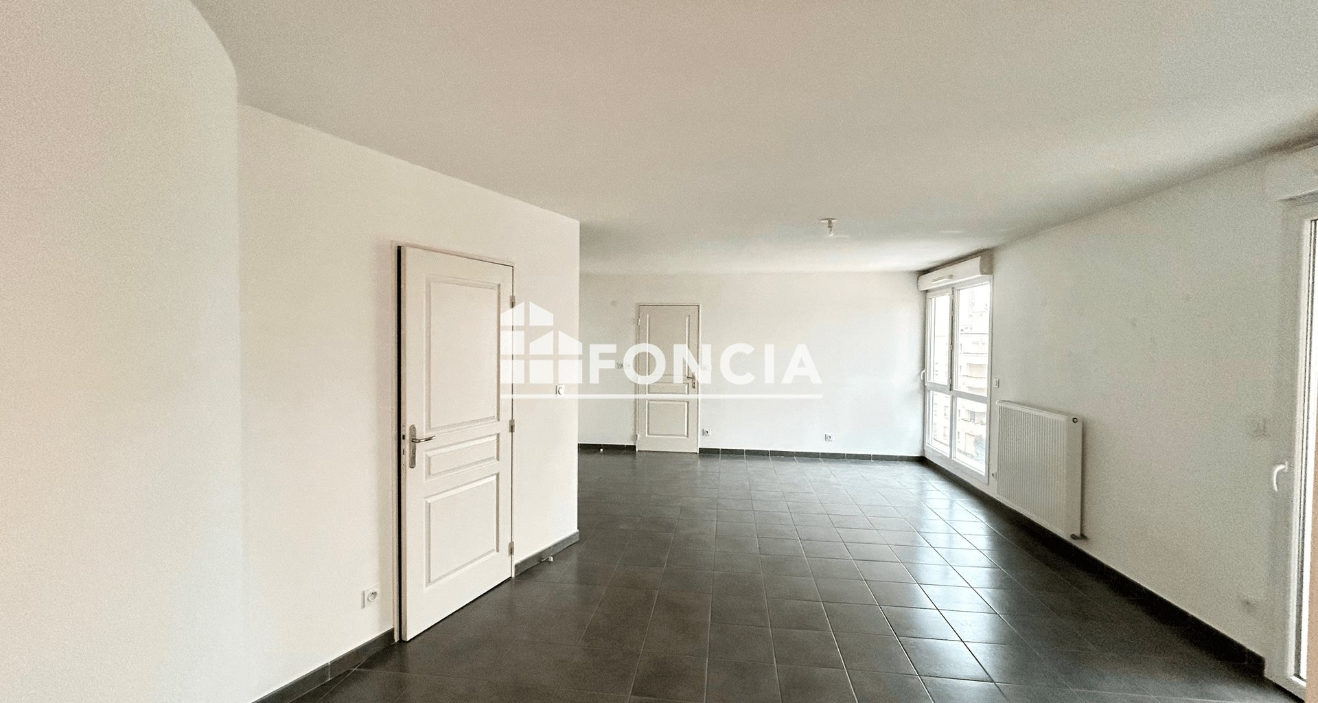Appartement à louer, 69m², Vénissieux