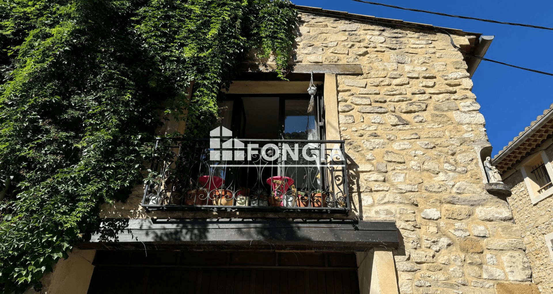 Maison à louer, 94m², Pernes-les-Fontaines