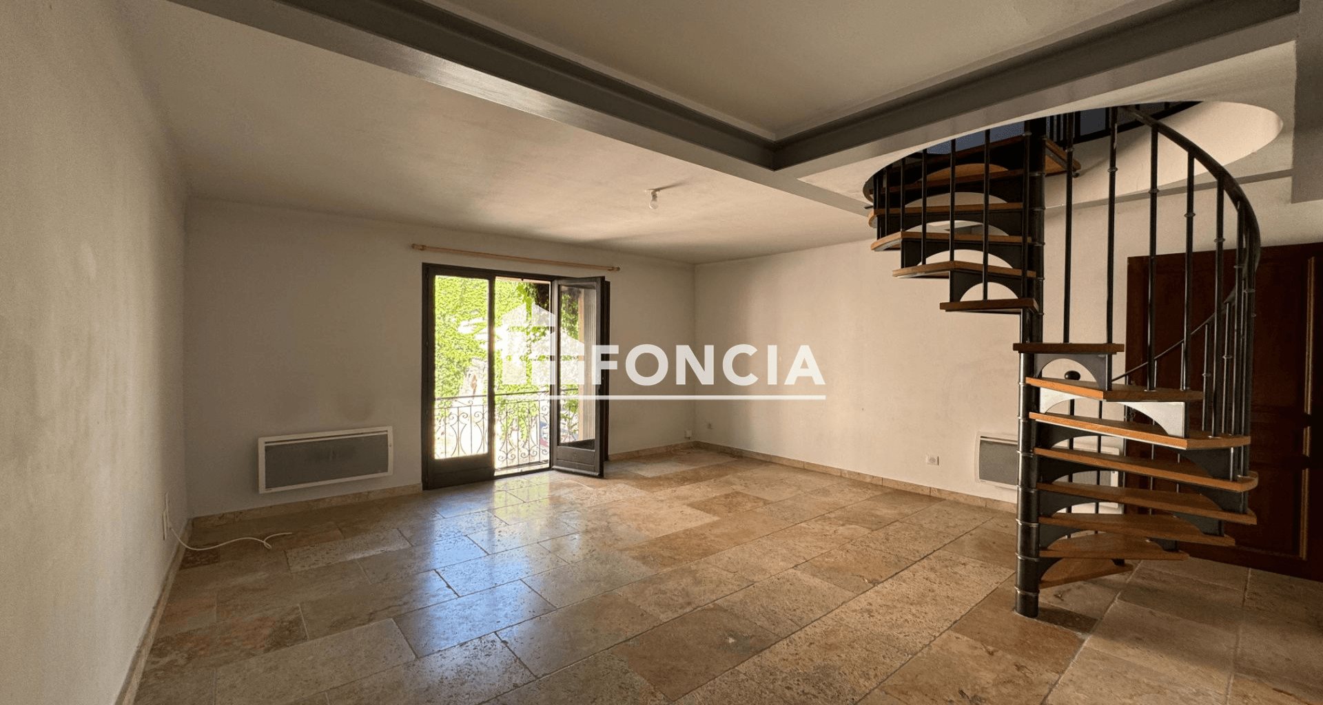Maison à louer, 94m², Pernes-les-Fontaines