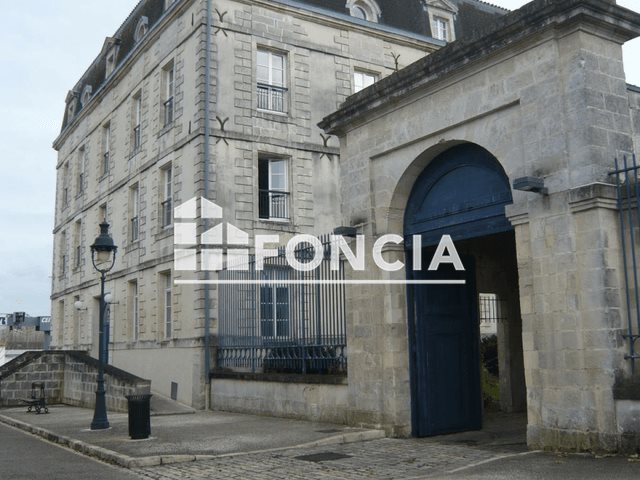 Appartement à louer, 50m², Rochefort