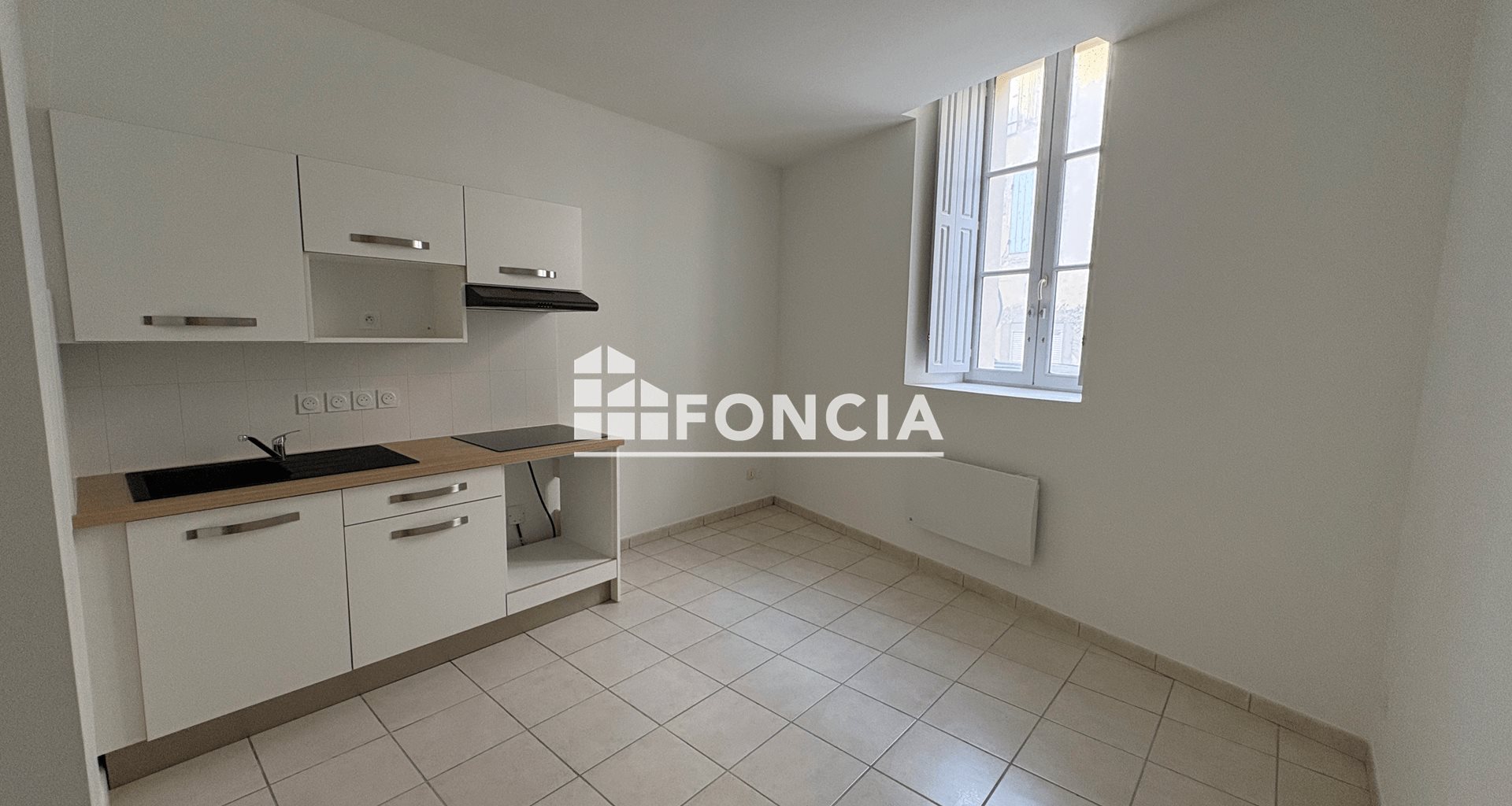 Appartement à louer, 42m², Roquemaure
