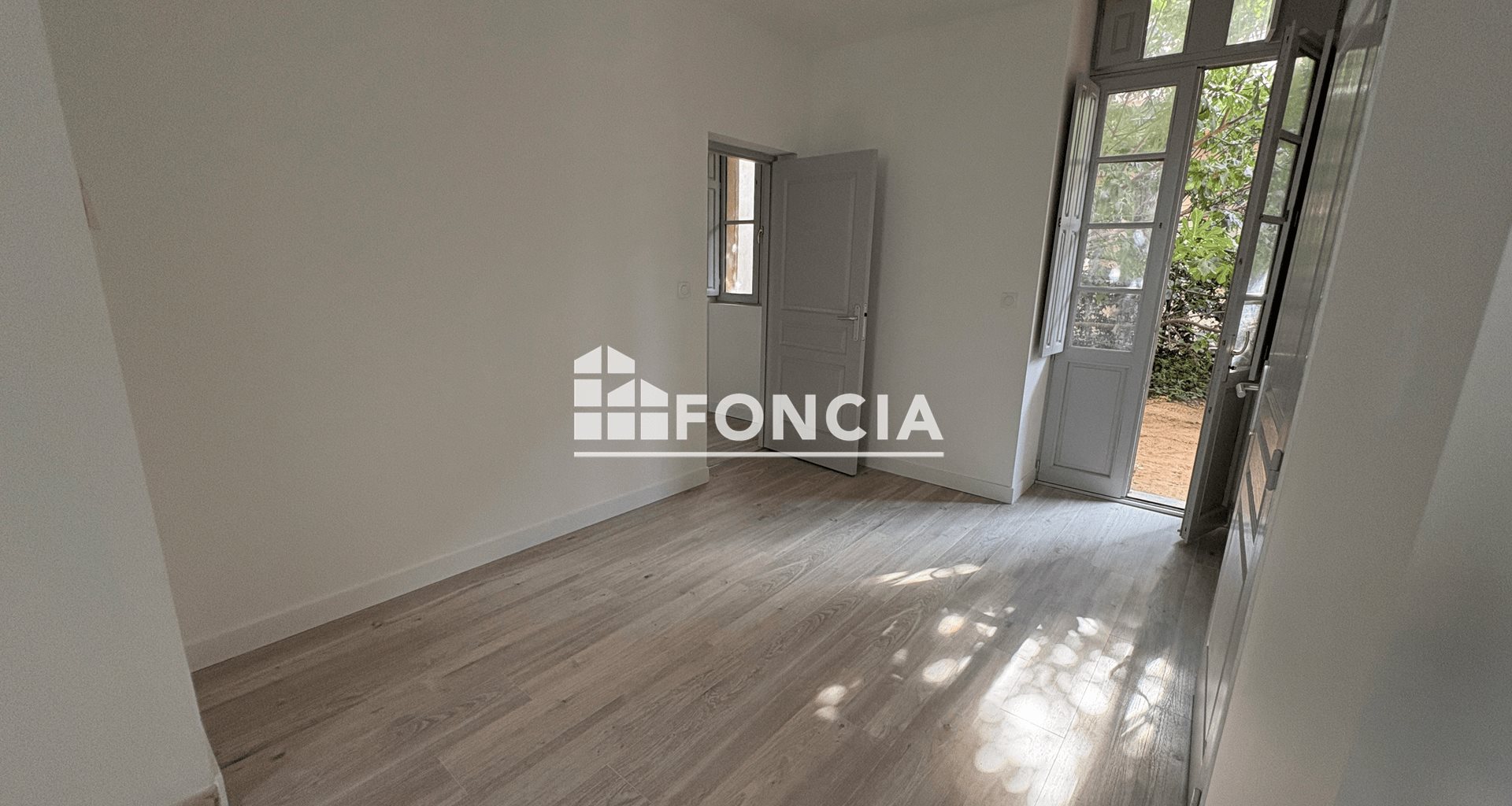 Appartement à louer, 42m², Roquemaure