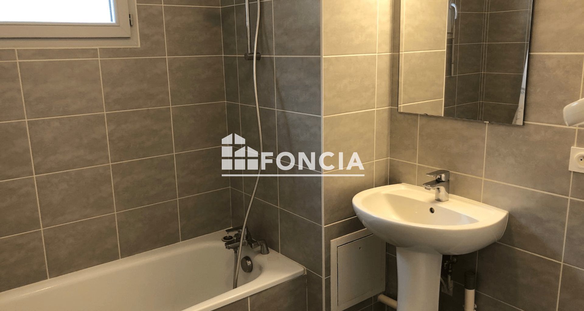 Appartement à louer, 67m², Tencin