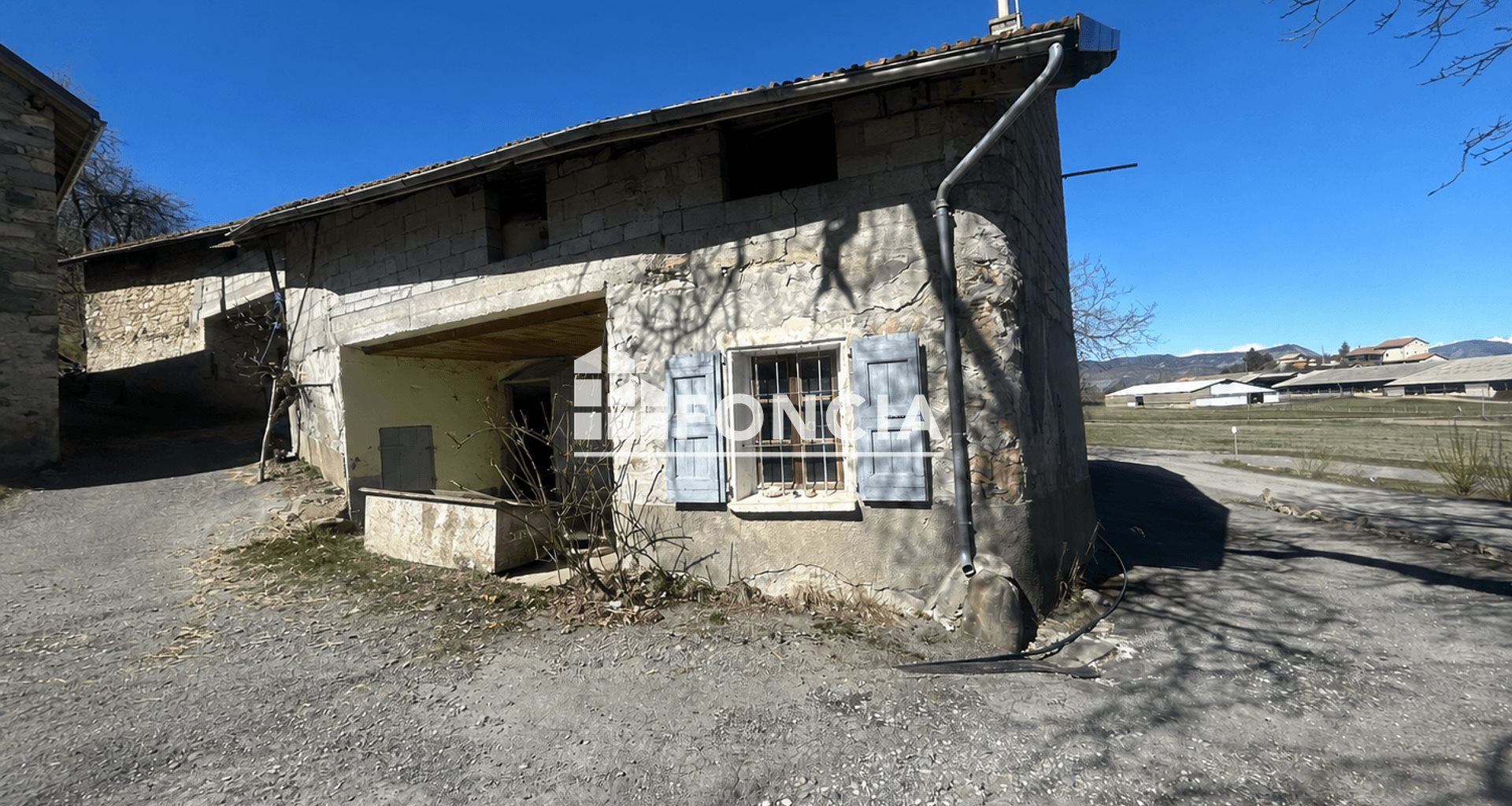 Maison à vendre, 150m², Bellaffaire