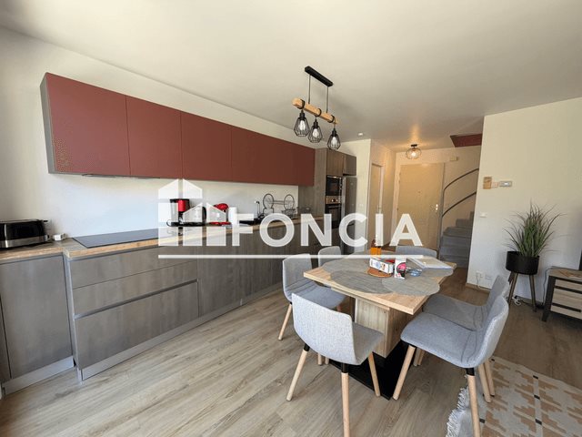 Appartement à louer, 79m², Sévrier
