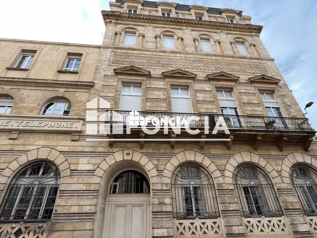 Appartement à louer, 82m², Bordeaux