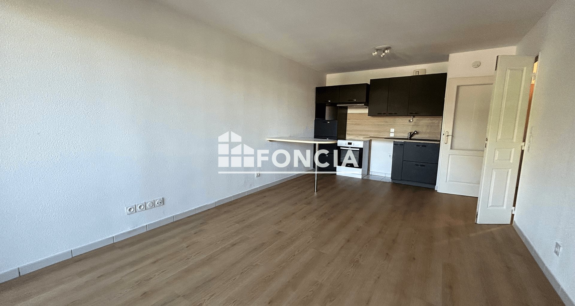 Appartement à louer, 45m², Vénissieux