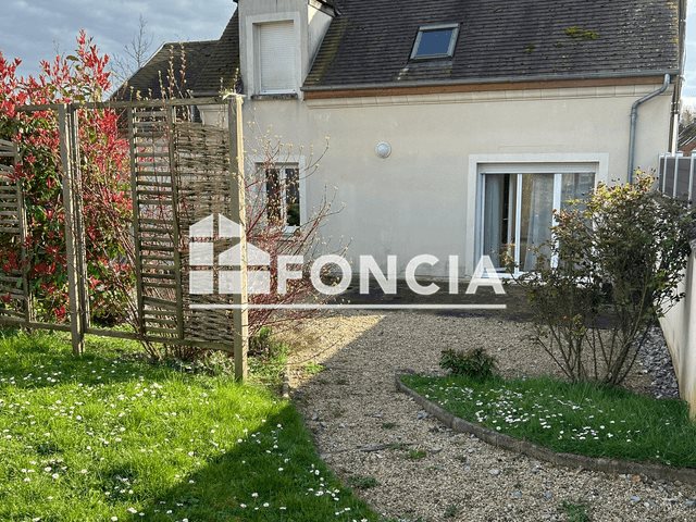 Maison à louer, 101m², Crépy