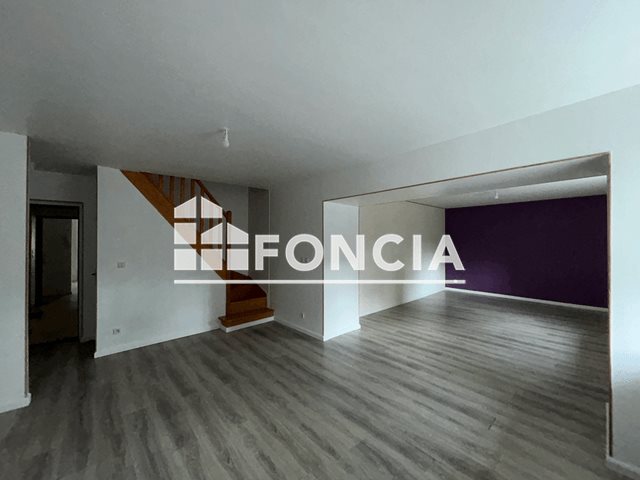 Appartement à louer, 71m², Vrigne-aux-Bois