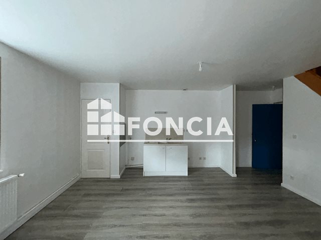 Appartement à louer, 71m², Vrigne-aux-Bois
