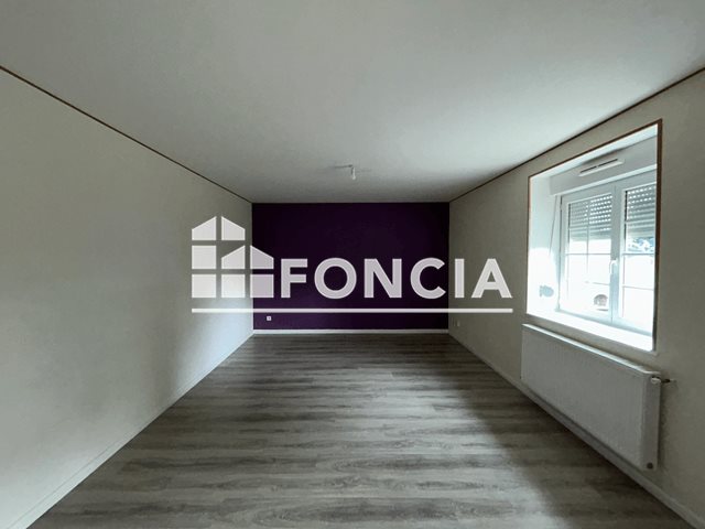 Appartement à louer, 71m², Vrigne-aux-Bois
