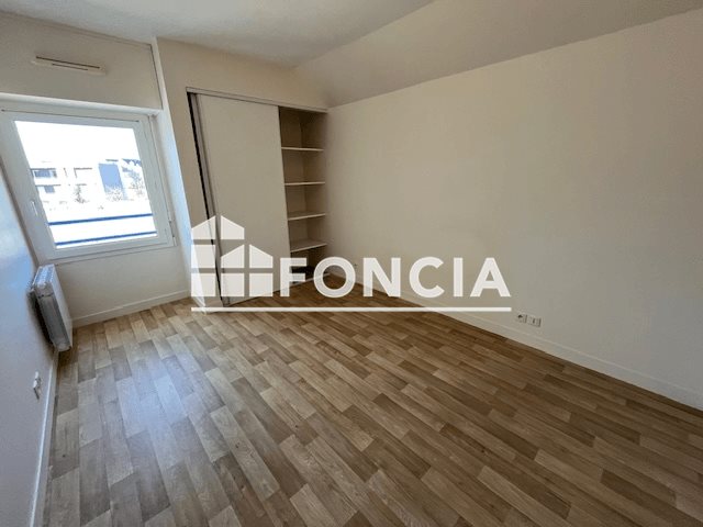 Appartement à louer, 47m², Plescop
