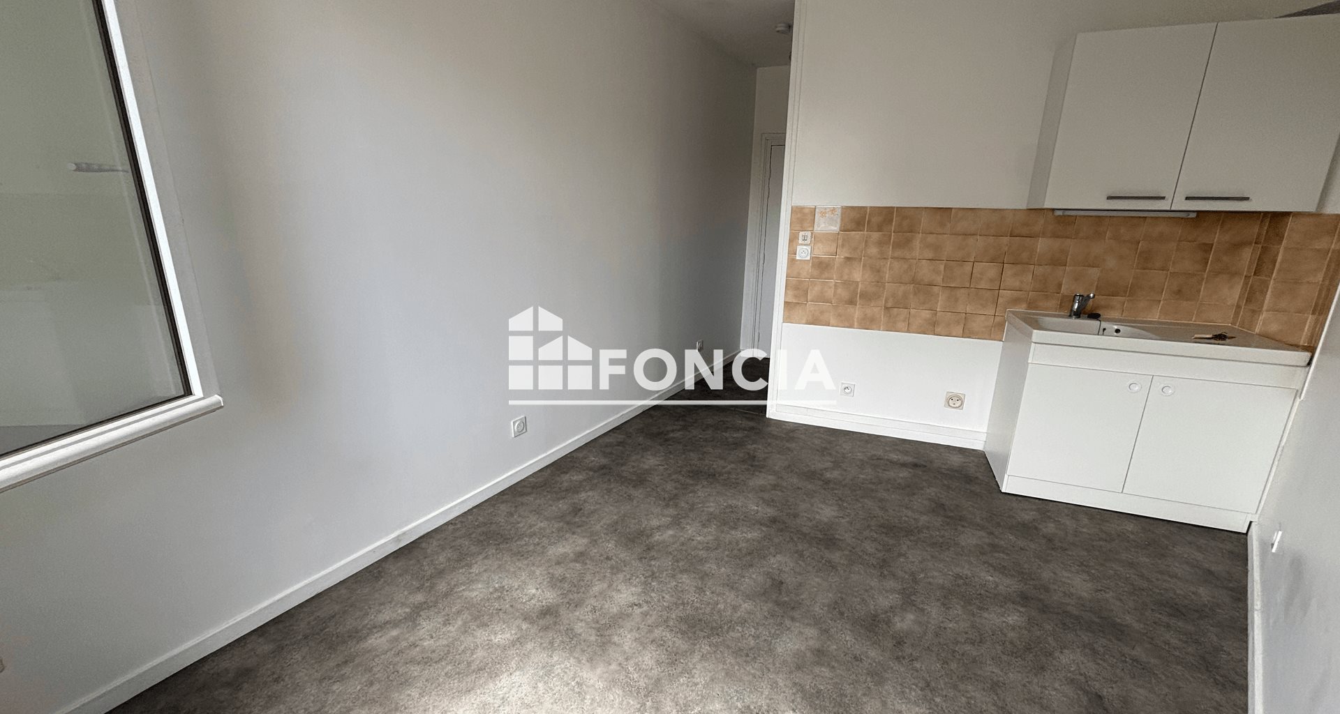 Appartement à louer, 15m², Bourg-lès-Valence