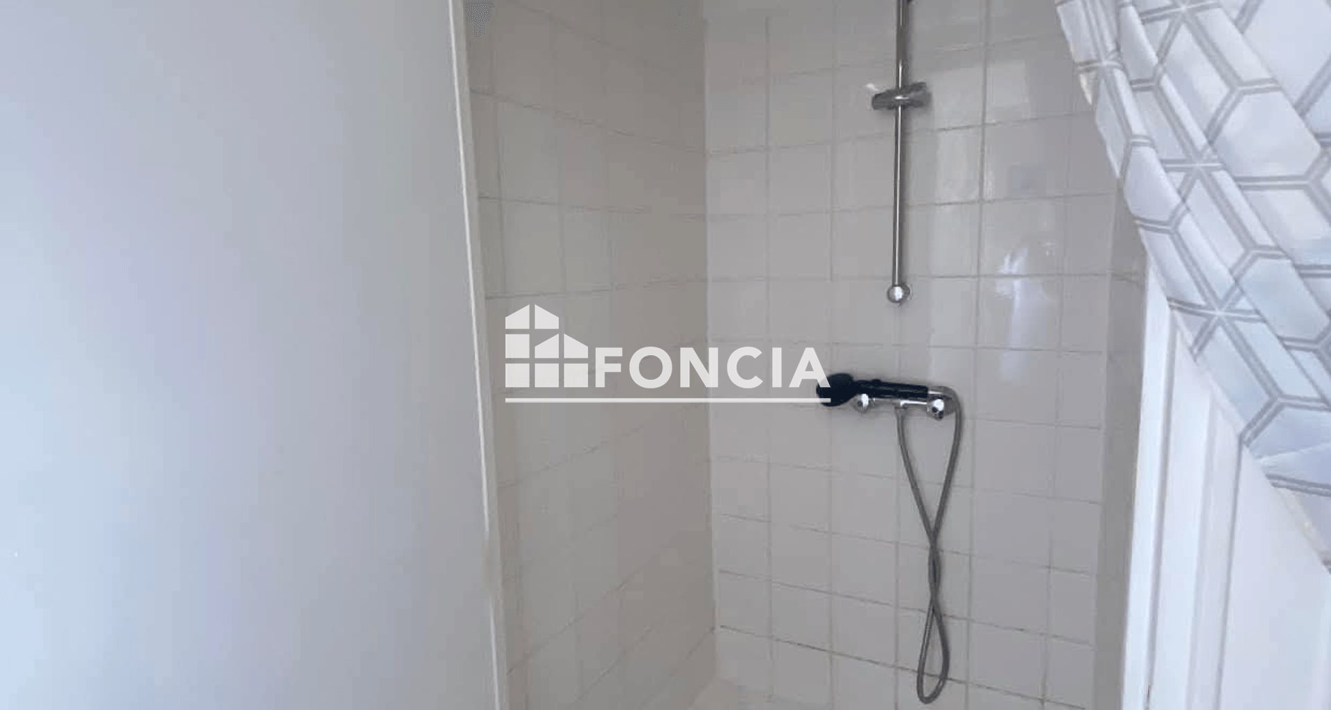 Appartement à vendre, 17m², Saint-Mitre-les-Remparts