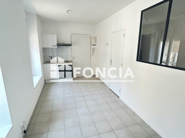 Appartement à louer, 27m², Charleville-Mézières