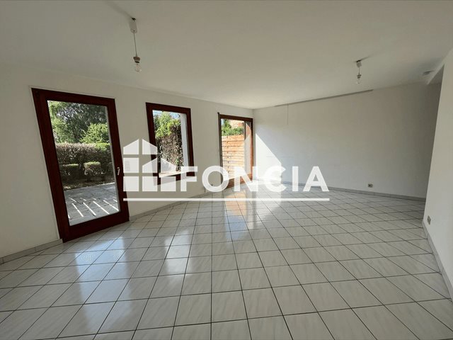 Appartement à louer, 72m², Prévessin-Moëns