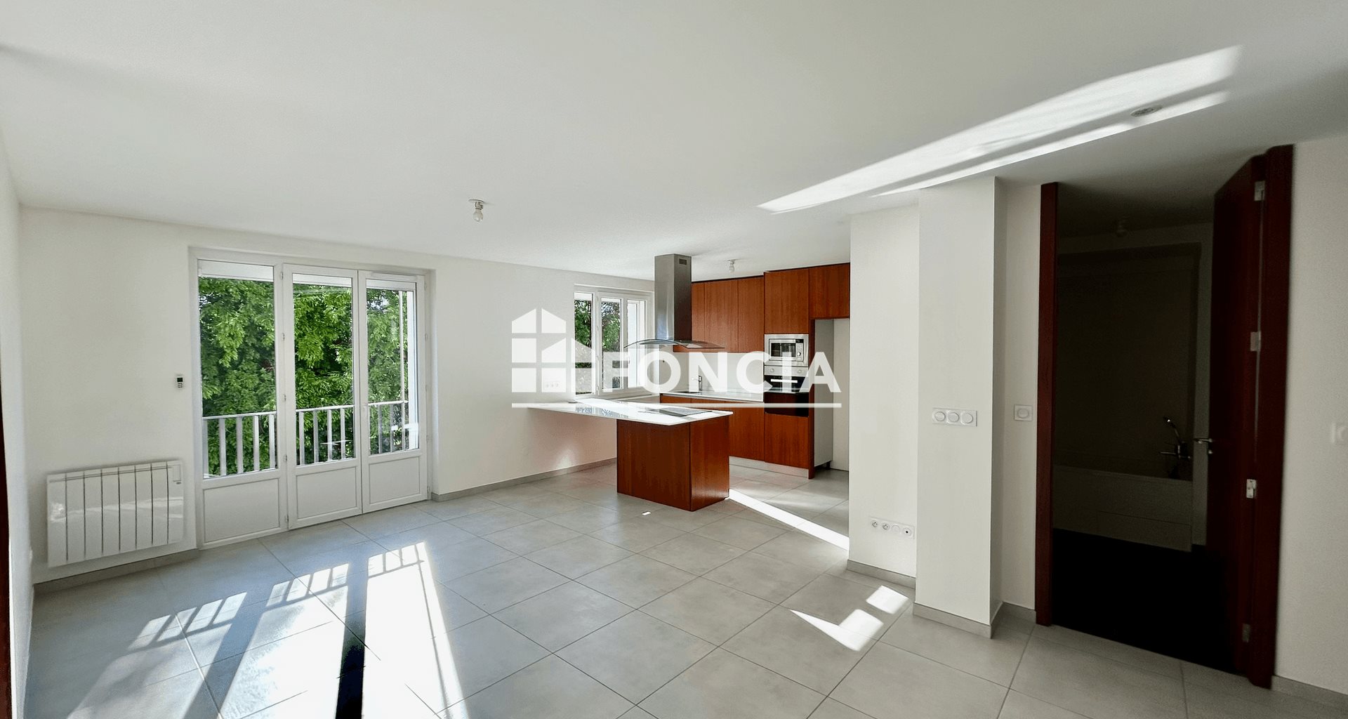 Appartement à louer, 74m², Bron