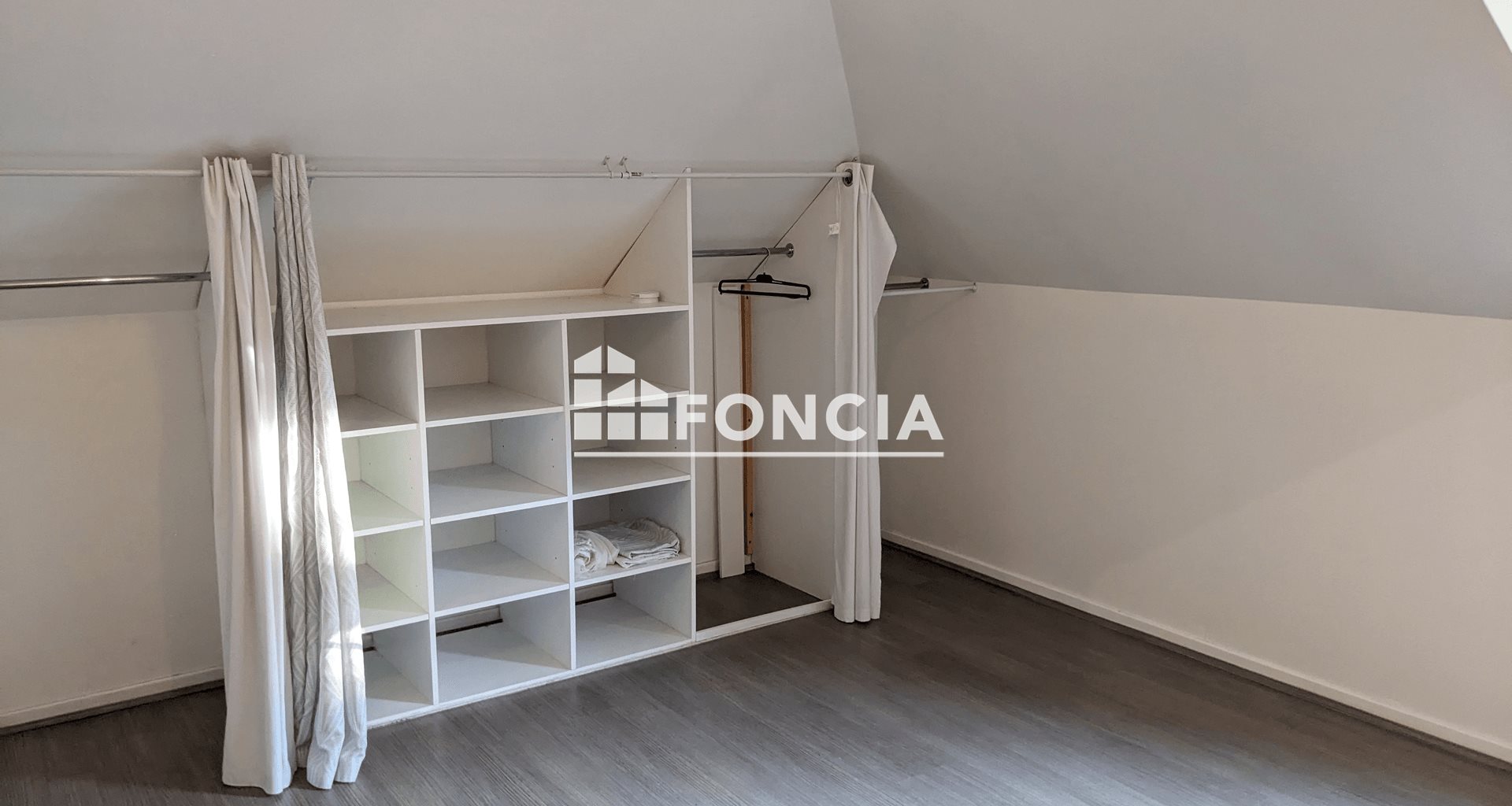 Appartement à louer, 63m², Serris