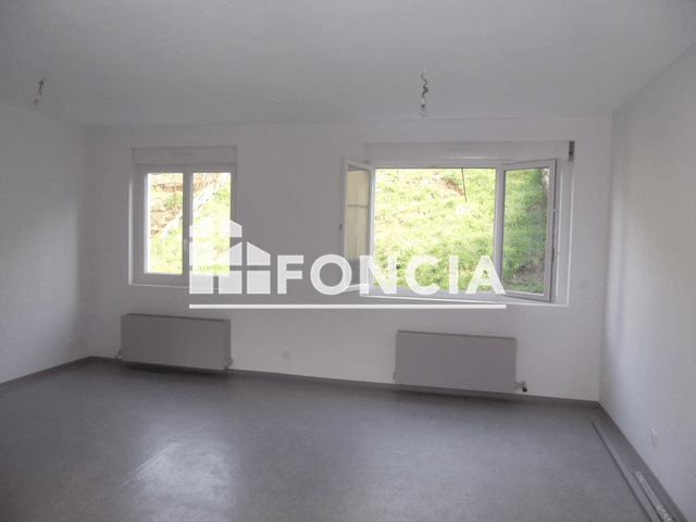 Maison à louer, 75m², Lacaune