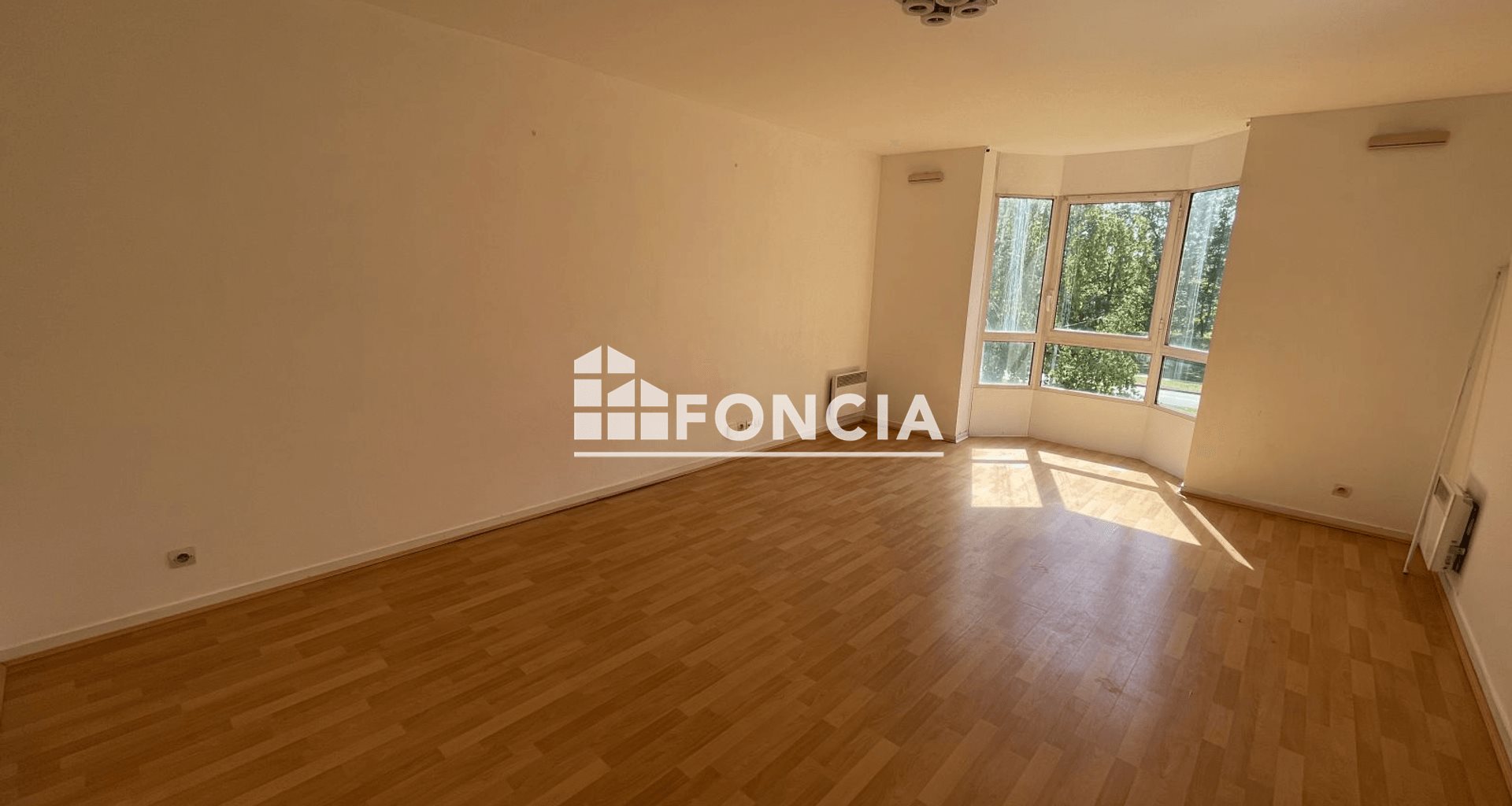Appartement à louer, 44m², Élancourt