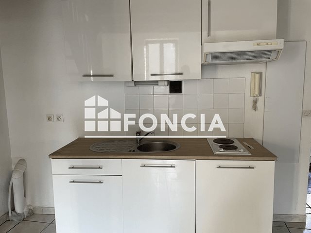 Appartement à louer, 47m², Nîmes