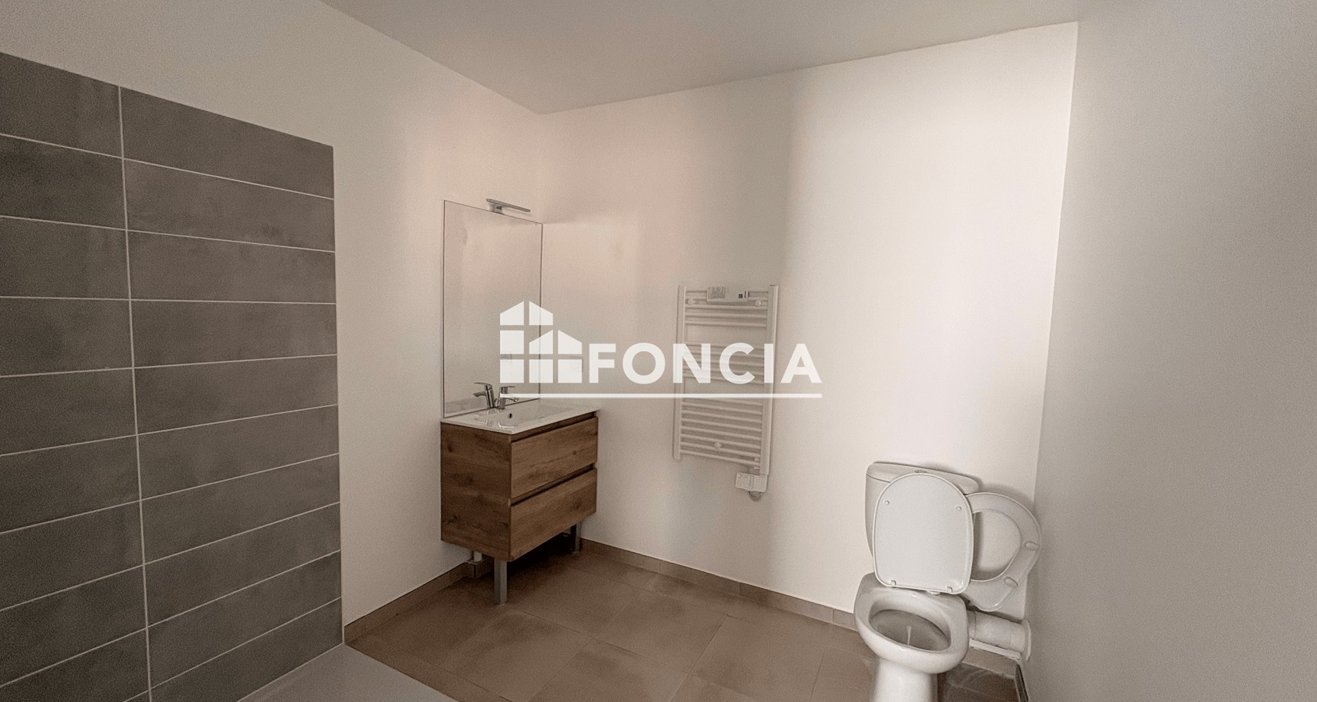 Appartement à louer, 37m², Morières-lès-Avignon