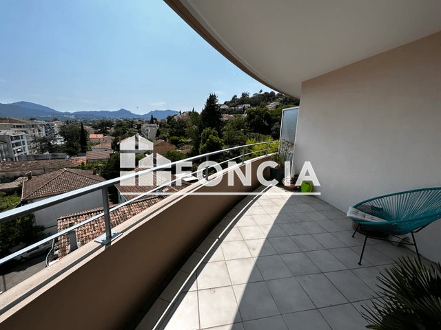 Appartement à louer, 66m², Mandelieu-la-Napoule