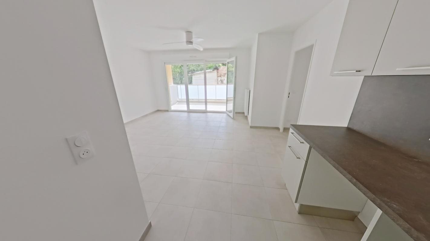 Appartement à louer, 60m², Menton